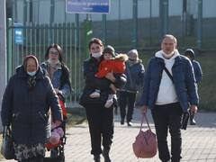 यूक्रेन के आसमान से रूस बरसा रहा मौत, पोलैंड की तरफ भाग रहे यूक्रेनी बोले- ये 'टोटल वॉर' है