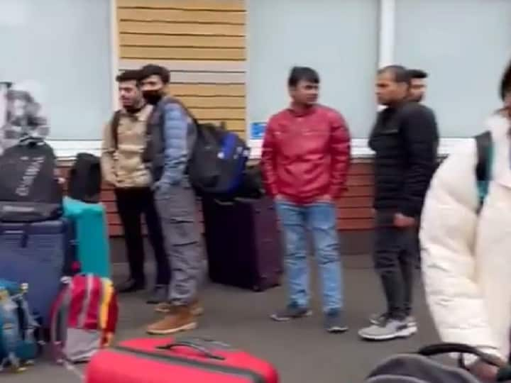 Students of Gopalganj trapped in Ukraine pleaded for homecoming, said- get us out of here soon ann 'डर लग रहा है...', यूक्रेन में फंसे गोपालगंज के छात्रों ने घर वापसी की लगाई गुहार, कहा- जल्दी हमें यहां से निकालिए