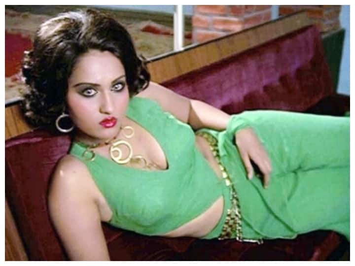 Before Reena Roy actress saira banu was offered the film Naagin the director was lying behind for months this was the reason for her refusal Reena Roy से पहले इस एक्ट्रेस को ऑफर हुई थी फिल्म 'नागिन', महीनों तक पीछे पड़े रहे थे डायरेक्टर, ये थी इंकार की वजह
