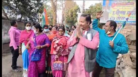 Purba Medinipur: ভোটারদের দরজায় দরজায় ঘুরে প্রচারে রাজবাড়ির বংশধর। Bangla News