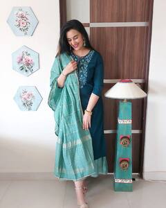 Sai Lokur: 'बिग बॉस मराठी' फेम सई लोकुरचं नवं फोटोशूट; फोटो चर्चेत