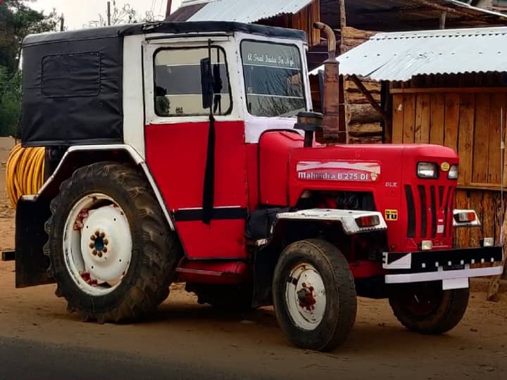 mahindra tractor transformed into thar suv tractor modified as thar suv maiya rimbai mahindra thar tractor बंदे ने लगाया गजब का जुगाड़, Mahindra Tractor को बना डाला Mahindra Thar