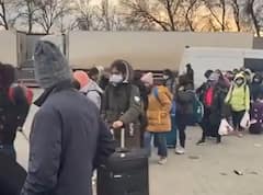 Russia Ukraine War: યૂક્રેનમાં ફસાયેલા ભારતીયનું પ્રથમ જૂથ બોર્ડરના રસ્તે રોમાનિયા પહોંચ્યું, ટૂંક સમયમાં થશે વતન વાપસી