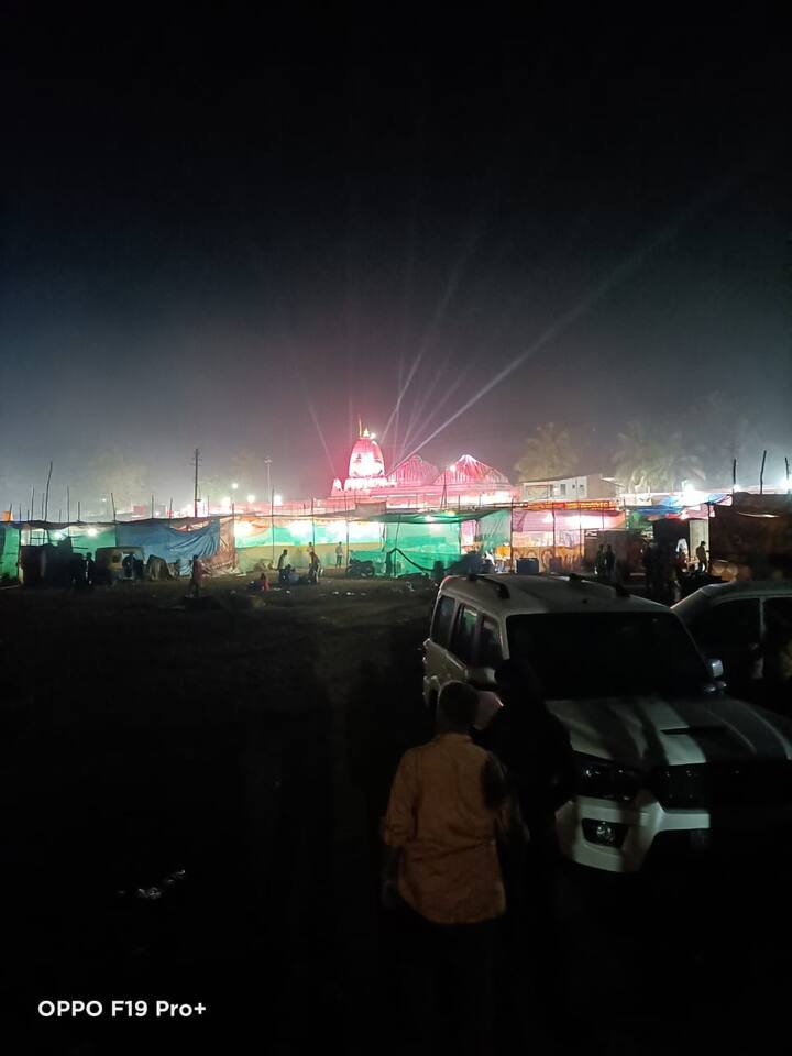 सिंधुदुर्ग जिल्ह्यातील प्रसिद्ध अशी आंगणेवाडीची यात्रा मोठ्या उत्साहात संपन्न होत आहे