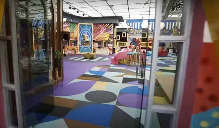 రేపు కంటెస్టెంట్స్ అందరినీ హౌస్ లోకి పంపించనున్నారు. దీనికి సంబంధించిన ఈవెంట్ ను చాలా గ్రాండ్ గా ప్లాన్ చేస్తున్నారు. (Image Credit: Disney + Hotstar/YouTube)