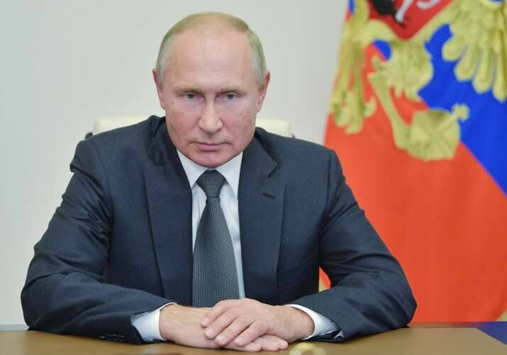 Britain ordered all assets of Vladimir Putin Sergei Lavrov frozen over Russia Attack on Ukraine Russia-Ukraine War: ब्रिटेन ने जारी किया रूसी राष्ट्रपति और उनके विदेश मंत्री की संपत्तियां जब्त करने का आदेश