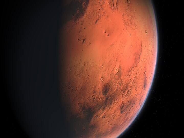 a large crater found in mars nasa release pics Crater Nasa : செவ்வாய் கிரகத்தில் பெரிய பள்ளம்.. நாசா வெளியிட்ட திகைக்கவைக்கும் புகைப்படம்..