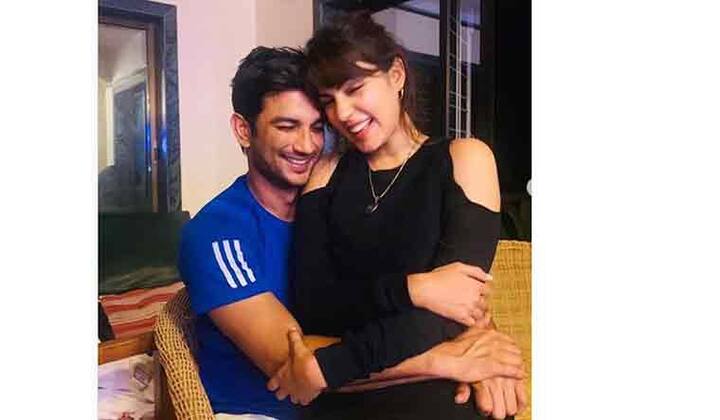 सुशांत सिंह राजपूत एक्ट्रेस रिया चक्रवर्ती संग लिव इन में रहते थे. लेकिन परिस्थितियां ऐसी बिगड़ी कि दोनों को जुदा होना पड़ा था.