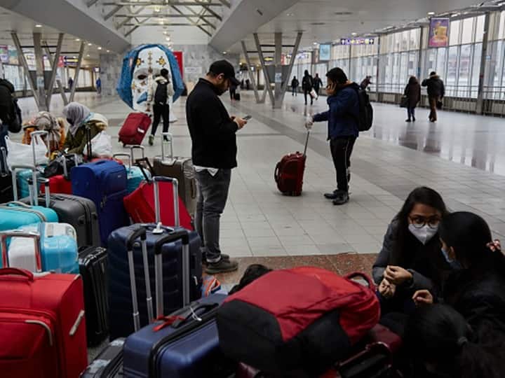 Russia-Ukraine Crisis: Govt Plans To Operate Flights To Bucharest, Budapest To Evacuate Indians Russia-Ukraine Crisis: Govt Plans To Operate Flights To Bucharest, Budapest To Evacuate Indians