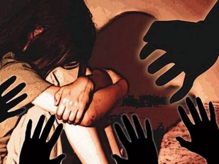 School manager and teacher raped a third class girl in Muzaffarnagar Muzaffarnagar में स्कूल प्रबंधक और टीचर ने किया तीसरी क्लास की बच्ची से रेप, दोनों आरोपी गिरफ्तार