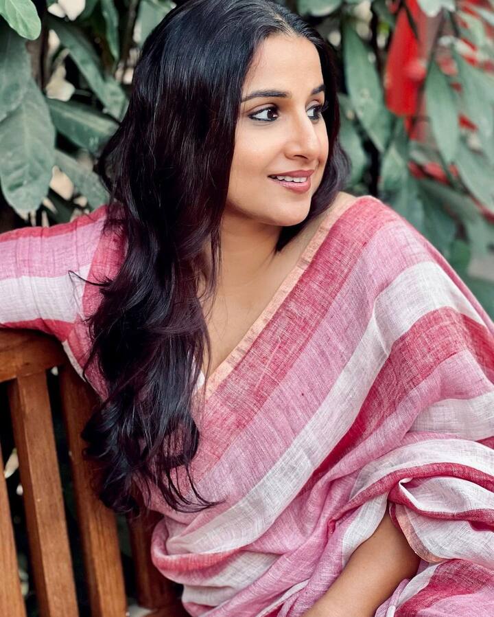 సోషల్ మీడియాలో యాక్టివ్ గా ఉండే విద్యాబాలన్..లేటెస్ట్ గా షేర్ చేసిన ఫొటోస్ వైరల్ అవుతున్నాయి.  (Image Credit: Vidya Balan/ Instagram)