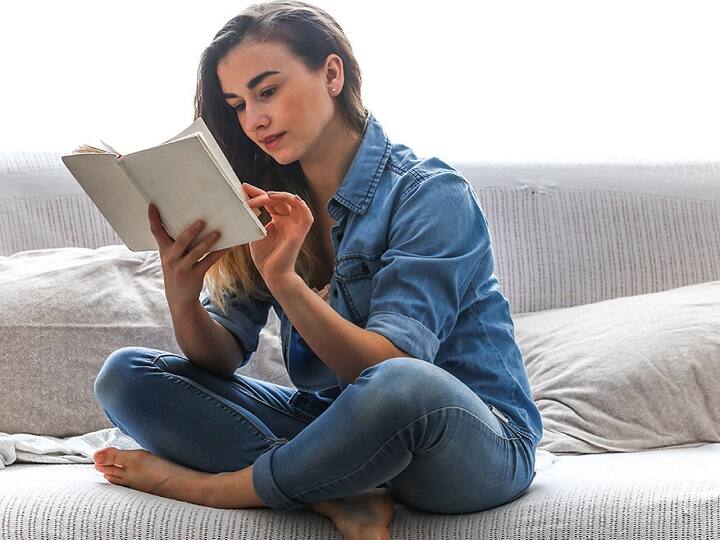 Scientific Reasons to Reading Fiction Story books Reading books Benefits: நான் ஃபிக்சன் புக்ஸ் படிக்கிறதுதல இவ்வளவு நன்மையா?..  ஒரு சயின்டிஃபிக் அப்ரோச்..!