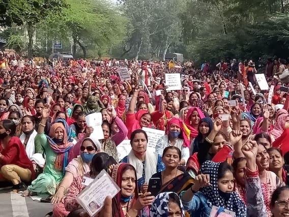 Delhi News: आंगनवाड़ी वर्कर और हेल्पर का मानदेय बढ़ा, यूनियन ने इस वजह से कहा- हड़ताल नहीं करेंगे खत्म Delhi News: आंगनवाड़ी वर्कर और हेल्पर का मानदेय बढ़ा, यूनियन ने इस वजह से कहा- हड़ताल नहीं करेंगे खत्म