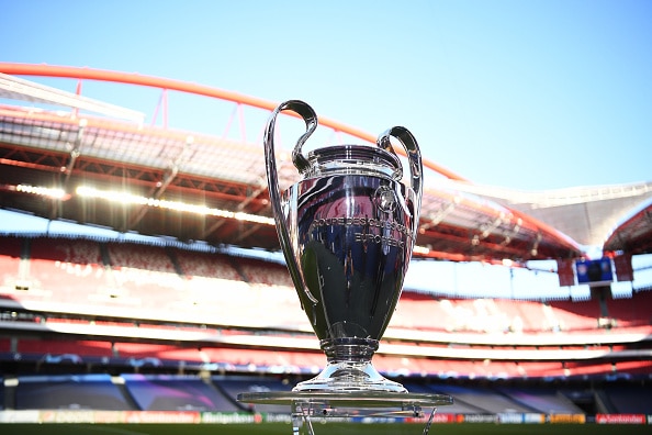 Uefa decide transferir final da Champions League da Rússia para França