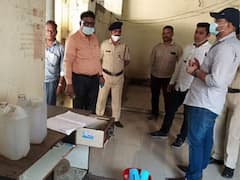 Ulhasnagar news : उल्हासनगरात महापालिकेच्या वास्तूत हातभट्टीचा अड्डा, उपायुक्तांनी धाड मारत केली कारवाई