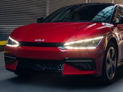 KIA Motors भारत में जल्द ला सकती है Kia EV6, अभी जान लें संभावित स्पेसिफिकेशन्स और फीचर्स