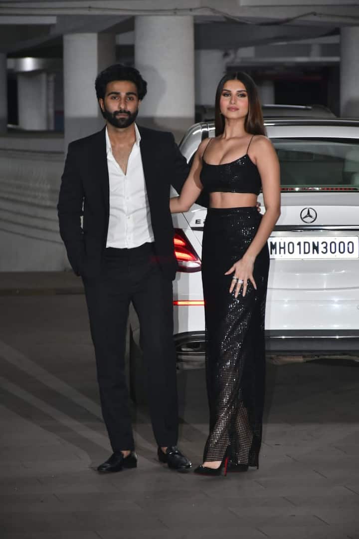 Love-birds Tara Sutaria and boyfriend Aadar Jain looked 'picture perfect' as they struck a pose, twinning in black. All Image Courtesy: Manav Manglani.