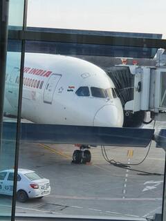 In Pics: 219 మంది క్షేమంగా స్వదేశానికి, ఉక్రెయిన్ నుంచి ముంబయి చేరిన మొదటి విమానం