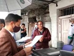 Uttarakhand News: हल्द्वानी तहसील का कुमाऊं कमिश्नर दीपक रावत ने किया औचक निरीक्षण, कर्मचारियों को दी ये नसीहत