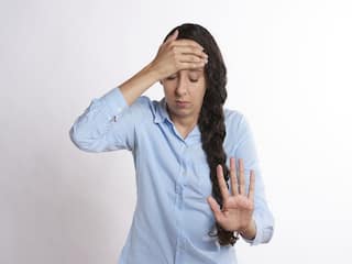 Health Tips : सावधान! सकाळी रिकाम्या पोटी 'या' गोष्टी करू नका, शरीरासाठी ठरेल घातक