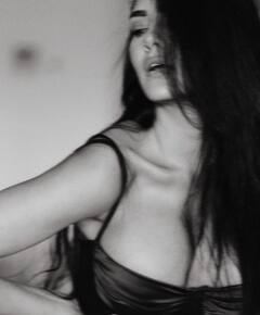 Esha Gupta ਦੀ ਇਸ ਹੌਟ ਤਸਵੀਰ ਨੇ ਵਧਾਇਆ ਇੰਟਰਨੈੱਟ ਦਾ ਪਾਰਾ, ਵੇਖੋ ਸ਼ਾਨਦਾਰ ਫੋਟੋਜ਼