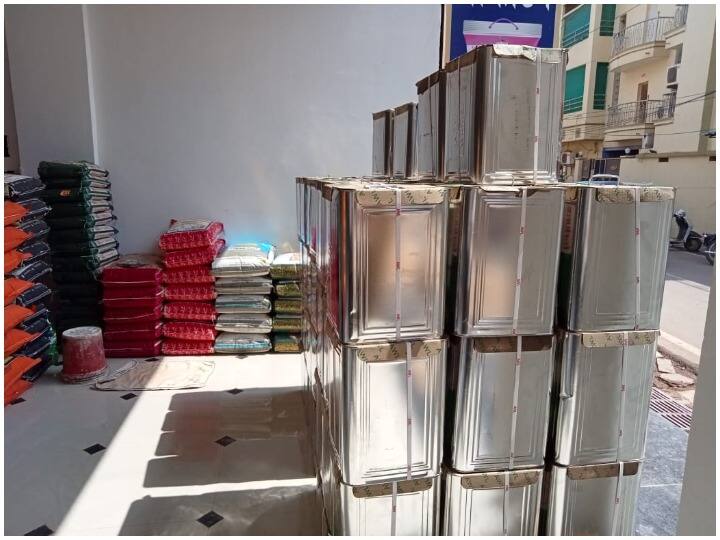 Ukraine Russia War: छत्तीसगढ़ के बस्तर में भी दिख रहा रूस-यूक्रेन युद्ध का असर! इतने महंगे हुए खाने पीने के सामान Russia Ukraine War Vladimir Putin Food items price increased upto 20 per cent in Bastar Chhattisgarh ANN Ukraine Russia War: छत्तीसगढ़ के बस्तर में भी दिख रहा रूस-यूक्रेन युद्ध का असर! इतने महंगे हुए खाने पीने के सामान