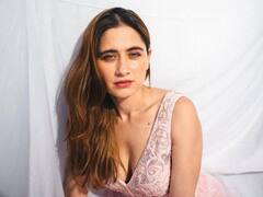 ऊं अंतावा की धुन पर संजीदा शेख ने दिए ऐसे पोज, देखकर पसीने छूठ जाएंगे