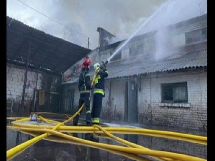 हालांकि अबतक कितनी संख्या में लोगों की जान गई है इसकी जानकरी नहीं मिल पाई है लेकिन तस्वीरें देखकर लग रहा है कि बहुत बडी तादाद जान गंवाने वाली की है.