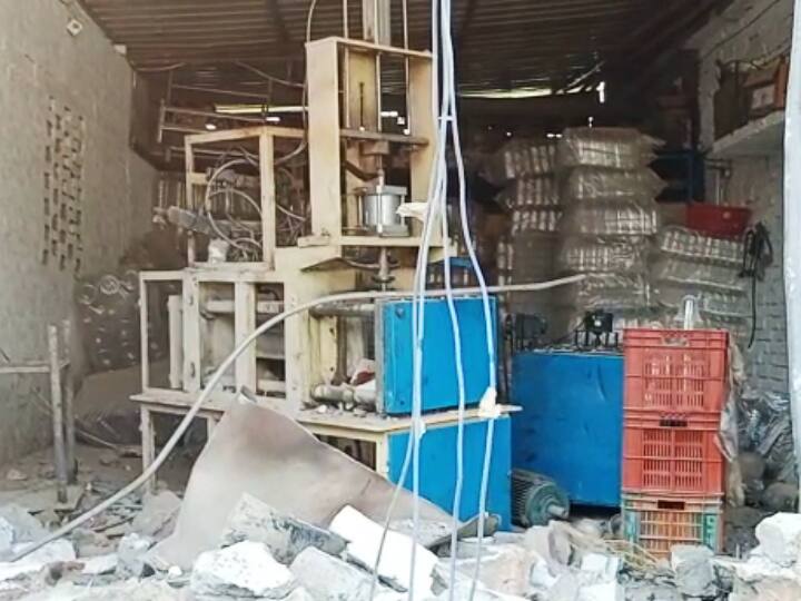 Muzaffarpur Blast: air compressor tank explosion in plastic factory Muzaffarpur, many houses damaged ann Muzaffarpur Blast: एयर कंप्रेशर टैंक फटने से प्लास्टिक फैक्ट्री में धमाका, कई घर क्षतिग्रस्त, 2 महीने में दूसरी बार ऐसी घटना