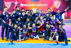 PKL Award Photos: નવીન મૉસ્ટ વેલ્યૂએબલ પ્લેયર તો પવન બન્યો બેસ્ટ રેડર, મોહમ્મદરજાને મળ્યો બેસ્ટ ડિફેન્ડરનો એવોર્ડ