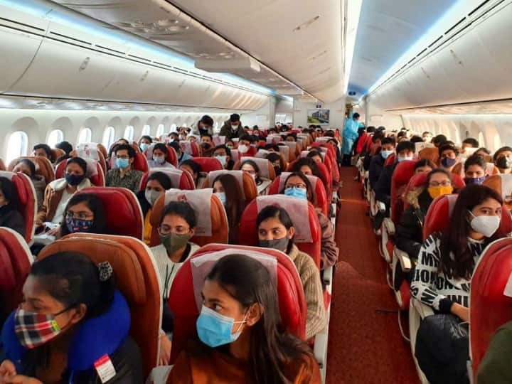 Operation Ganga: 1156 passengers returned to India from Ukraine under 'Operation Ganga', fifth flight reached Delhi this morning Operation Ganga: 'ऑपरेशन गंगा' के तहत यूक्रेन से अबतक भारत लौटे 1156 यात्री, आज सुबह दिल्ली पहुंची पांचवीं फ्लाइट