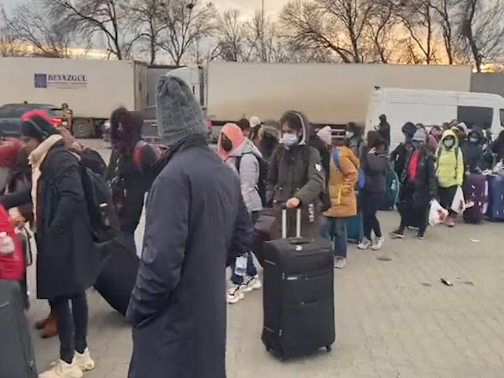 आज मुंबईहून हे विमान रवाना करण्यात आले होते.