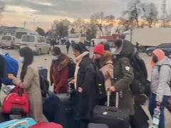 Russia-Ukraine War : युक्रेनमधील भारतीयांना घेऊन एअर इंडियाचे विमान मायदेशाकडे रवाना