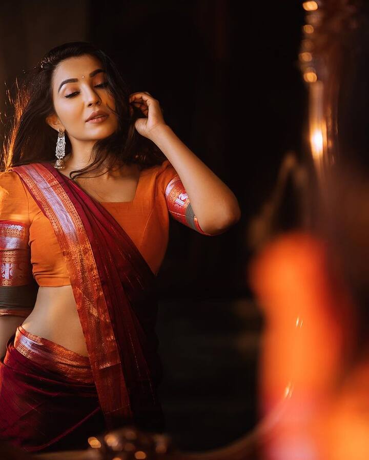 ஒளியிலே தொிவது தேவதையா