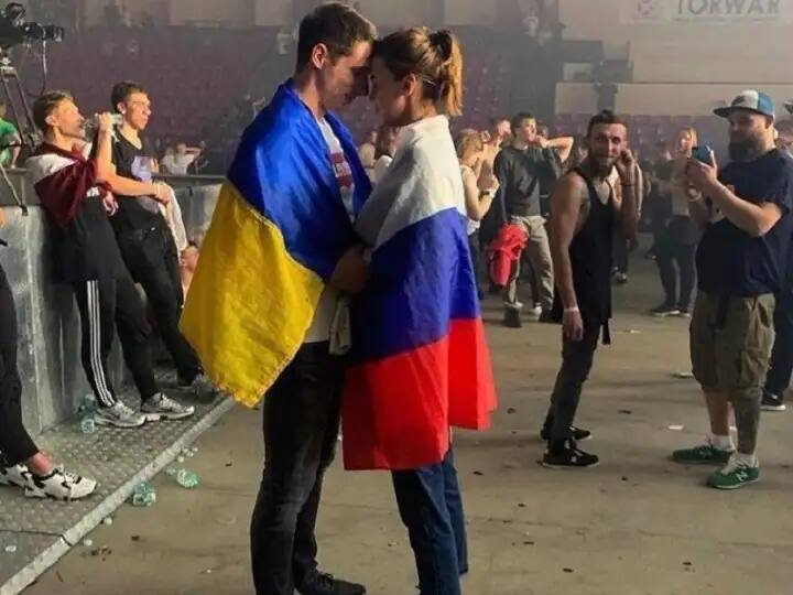 Ukraine Crisis Old Pic Of Couple With Russian Ukrainian Flags Goes Viral Shashi Tharoor Shares Ukraine Crisis Viral Photo: రష్యా ఉక్రేనియన్ జెండాలతో జంట, సోషల్ మీడియాలో ఫొటో వైరల్