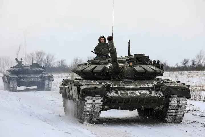 Russia says sanctions of US and its allies will not change anything military operation in Ukraine will continue Russia Ukraine War:  रूस ने कहा- अमेरिका और उसके सहयोगियों की प्रतिबंधों से कुछ नहीं बदलेगा, यूक्रेन में सैन्य अभियान जारी रहेगा