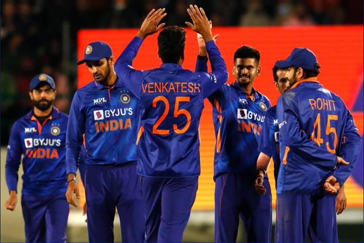 இலங்கை கிரிக்கெட் அணி இந்தியாவில் சுற்றுப்பயணம் மேற்கொண்டு டி20 தொடரில் ஆடி வருகிறது.