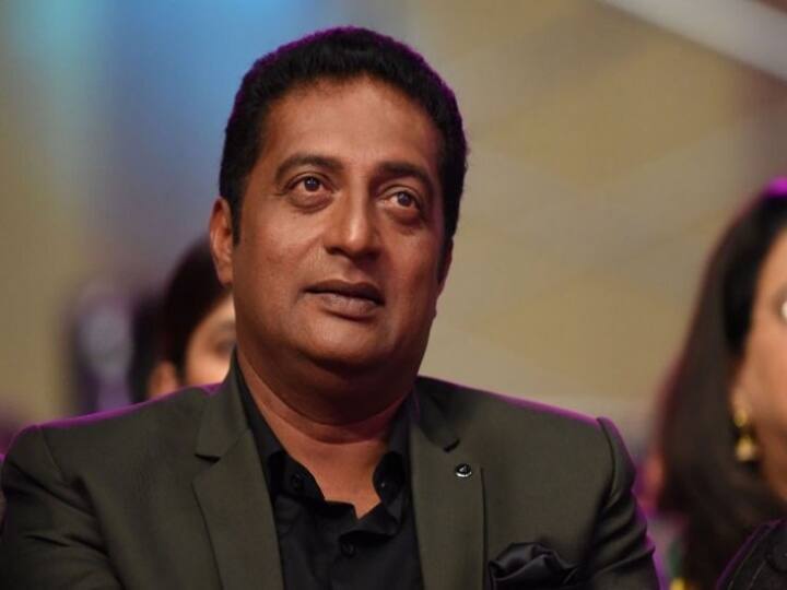 Actor Prakash Raj criticizes AP Govt on cinema tickets issue why politics at box office Prakash Raj on AP Govt: చిత్ర పరిశ్రమను క్షోభ పెడుతూ ప్రోత్సహిస్తున్నామంటే నమ్మాలా? : ప్రకాశ్ రాజ్