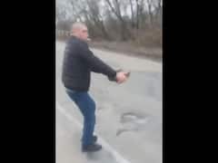 WATCH | Ukrainian Civilian Removes Mine With Bare Hands To Clear Way For Ukrainian Army