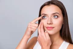 Wearing Contact Lenses: শুধু পরলে হবে! যত্ন অনেক, কনট্যাক্ট লেন্স কেনার আগে জেনে নিন খুঁটিনাটি