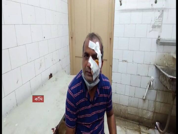 লাথি এবং ঘুঁষি মেরে, চিত্র সাংবাদিক ভগবান শাহের মুখ এবং চোখ ফাটিয়ে দেওয়া হয়। সাংবাদিক প্রকাশ সিন্হাকেও মাটিতে ফেলে বেধড়ক মারধর করা হয়।