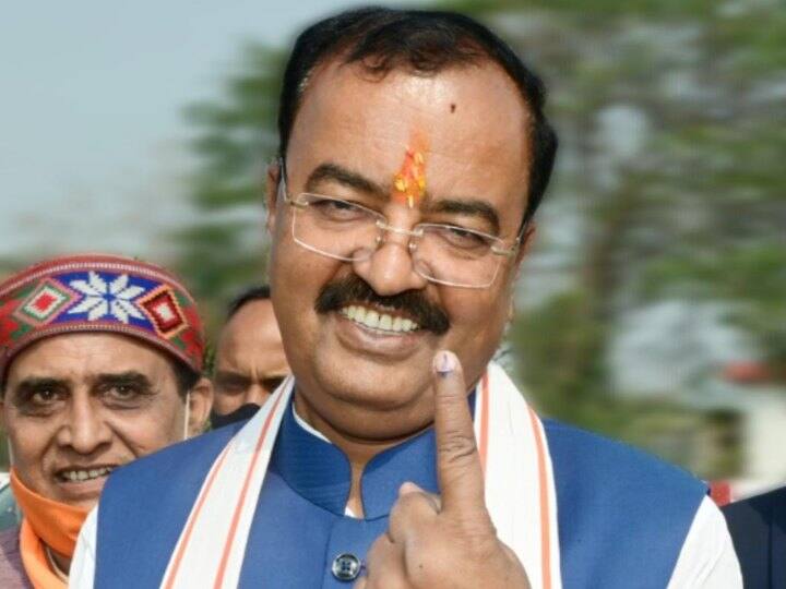 Prayagraj up election 5th phase voting Keshav Prasad Maurya cast his vote said win 300 plus seats केशव प्रसाद मौर्य का दावा- प्रयागराज में इतनी सीटें जीत रहे हैं, 300 से ज्यादा सीटों से बनाएंगे सरकार