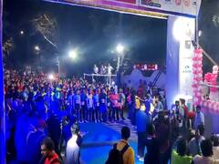 Pune Marathon Photo : देशात पहिल्यांदाच रात्रीच्या वेळी मॅरेथॉन स्पर्धा; पुण्यात आयोजन