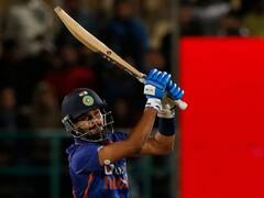 In Pics : श्रेयस अय्यरची तुफान फटकेबाजी, विराटला टाकलं मागे