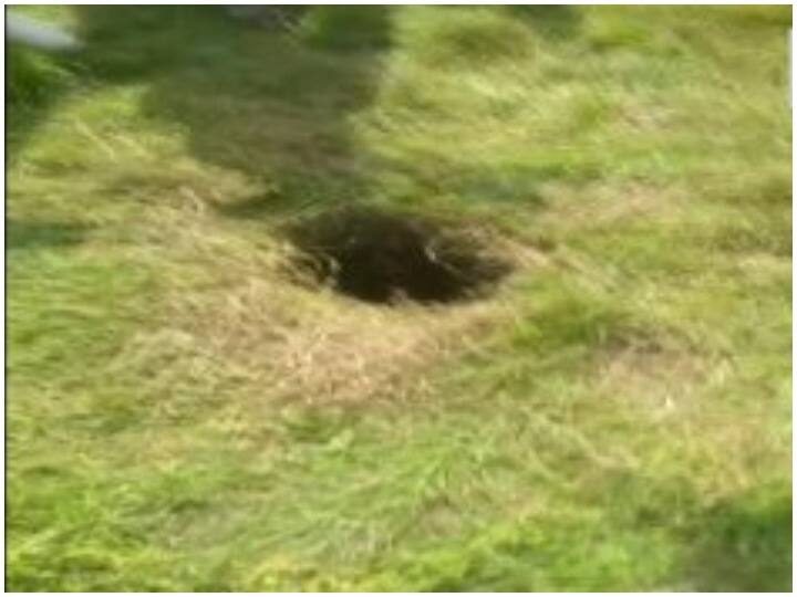 मध्य प्रदेश के दमोह में बोरवेल में गिरे बच्चे की मौत, करीब पांच घंटे तक चला रेस्क्यू अभियान Death of a child who fell in a borewell in Damoh Madhya Pradesh मध्य प्रदेश के दमोह में बोरवेल में गिरे बच्चे की मौत, करीब पांच घंटे तक चला रेस्क्यू अभियान