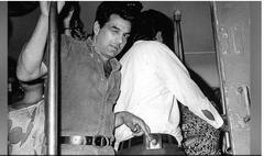 ਧਰਮਿੰਦਰ ਨੇ ਰੇਲ 'ਚ ਪਾਕੇਟ ਮਾਰਦਿਆਂ ਸ਼ੇਅਰ ਕੀਤੀ ਪੁਰਾਣੀ ਫੋਟੋ, ਕਿਹਾ- ਅਜਿਹਾ ਕਦੇ ਵੀ ਨਾ ਕਰਨਾ ਕਿਉਂਕਿ...