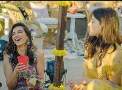 रिया चक्रवर्ती ने अजीज़ दोस्त शिबानी दांडेकर को बताया 'प्रॉब्लम', फरहान अख्तर के लिए कही ये बात