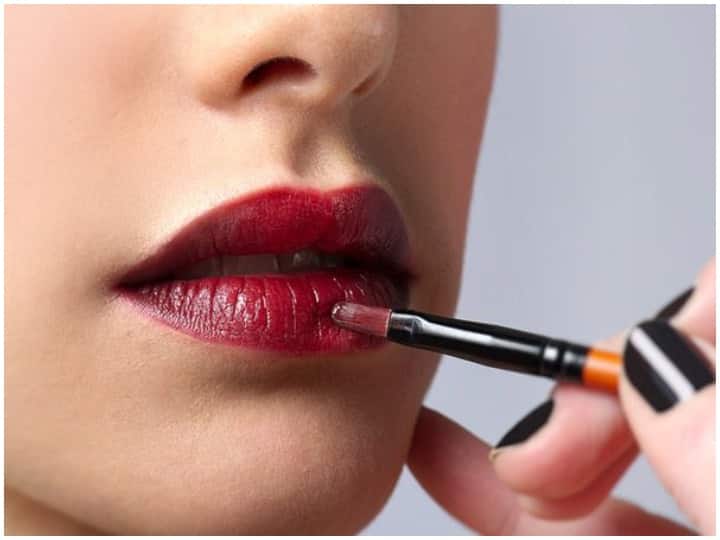 Health Tips,After Applying Lipstick, take care of lips like This, Lip Care Tips लिपस्टिक लगाने के बाद फट जाते हैं होठ? इन बातों का रखें ध्यान