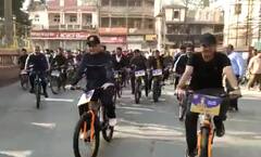 Indore Police: 'आप फिट रहेंगे तभी हिट होंगे' इंदौर पुलिस अधिकारियों ने कुछ यूं दिया तंदरुस्ती का मंत्र, देखें तस्वीरें