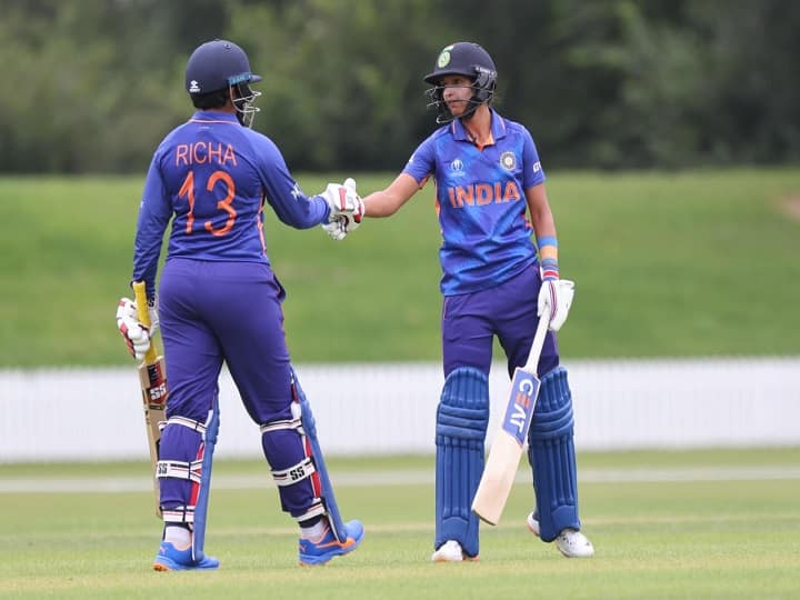 ICC Women's World Cup 2022: Harmanpreet guide India to two-run win over SA in World Cup warm-up ICC Women's World Cup 2022: भारताचा दक्षिण आफ्रिकेवर 2 धावांनी विजय, हरमनप्रीतचं दमदार शतक